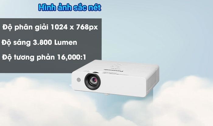 máy chiếu Panasonic PT-LB386 tích hợp công nghệ 3LCD hiện đại